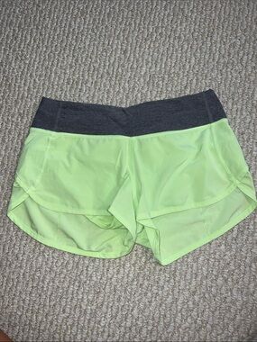 Lululemon Speed Up Short 2.5” Green with Grey Waistband